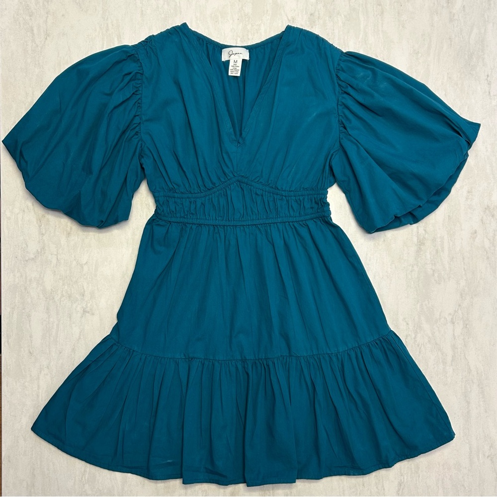 Japna Puff Sleeve, V-Neck, Tiered Mini Dress in Teal Blue. Size Medium